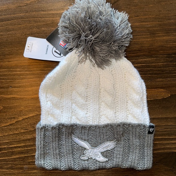 NWT 47 (OS) Brand New White//Grey NFL Philadelphia Eagles Knit Beanie - Picture 1 of 4